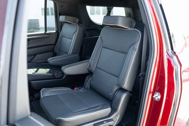 New 2026 Chevrolet Suburban Premier AWD/4WD image 15