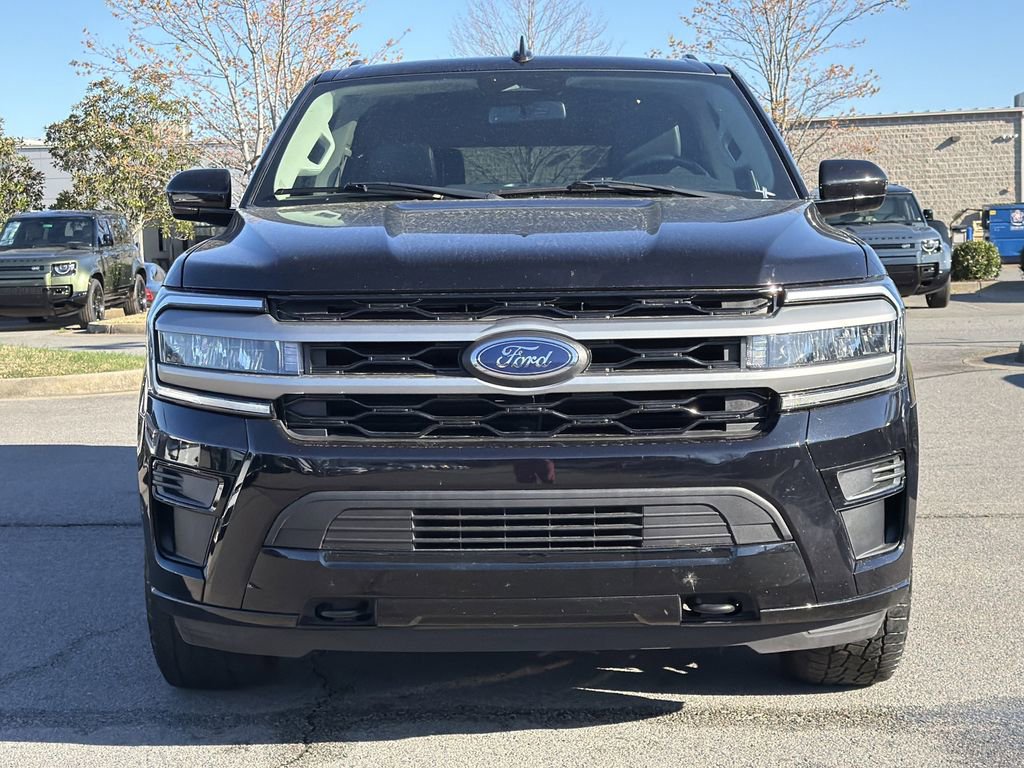 Used 2023 Ford Expedition Max XLT image 8
