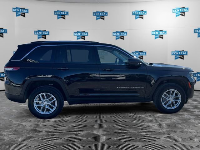 Certified 2023 Jeep Grand Cherokee Laredo w/ Luxury Tech Group I image 7