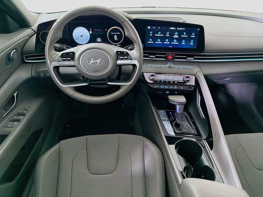 Used 2024 Hyundai Elantra SEL w/ Convenience Package FWD image 23