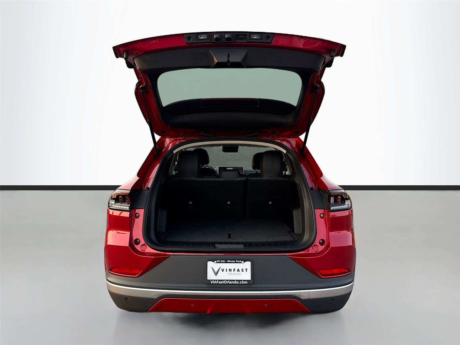 New 2025 VinFast VF 8 Eco image 26