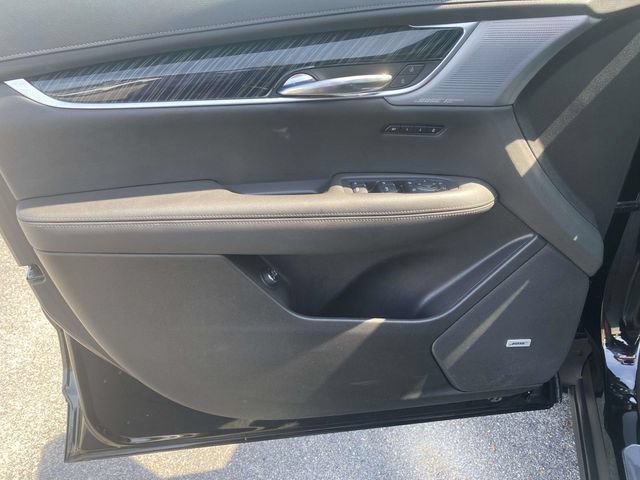 Certified 2024 Cadillac XT6 Premium Luxury w/ Technology Package AWD/4WD image 13