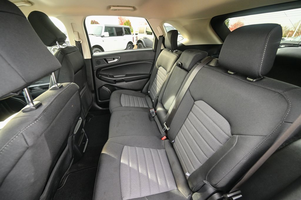 New 2024 Ford Edge SE w/ Black Appearance Package image 16