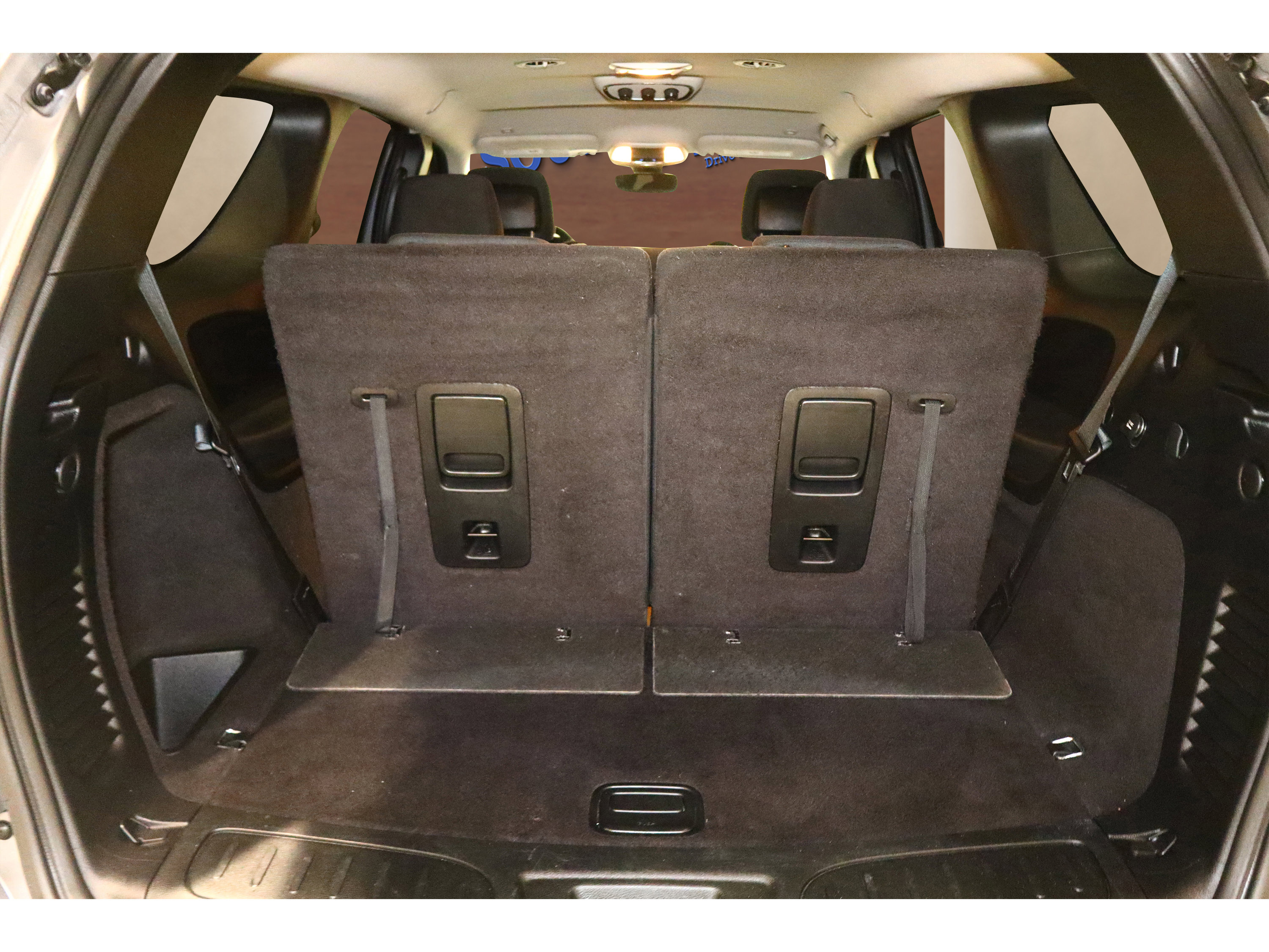 Used 2018 Dodge Durango SXT w/ 3rd Row Seating Group image 18