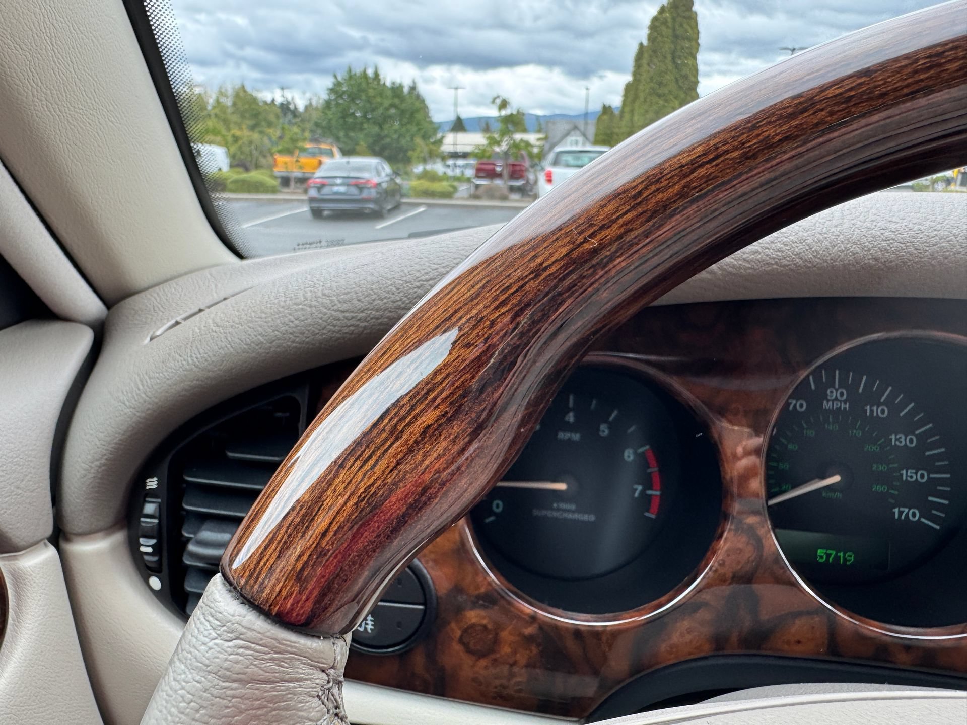 Used 2001 Jaguar XJ Supercharged RWD image 97