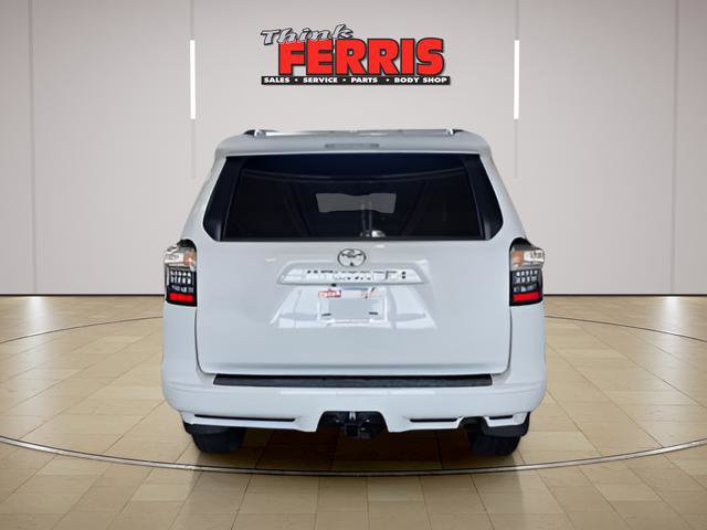 Used 2022 Toyota 4Runner TRD Sport AWD/4WD image 4