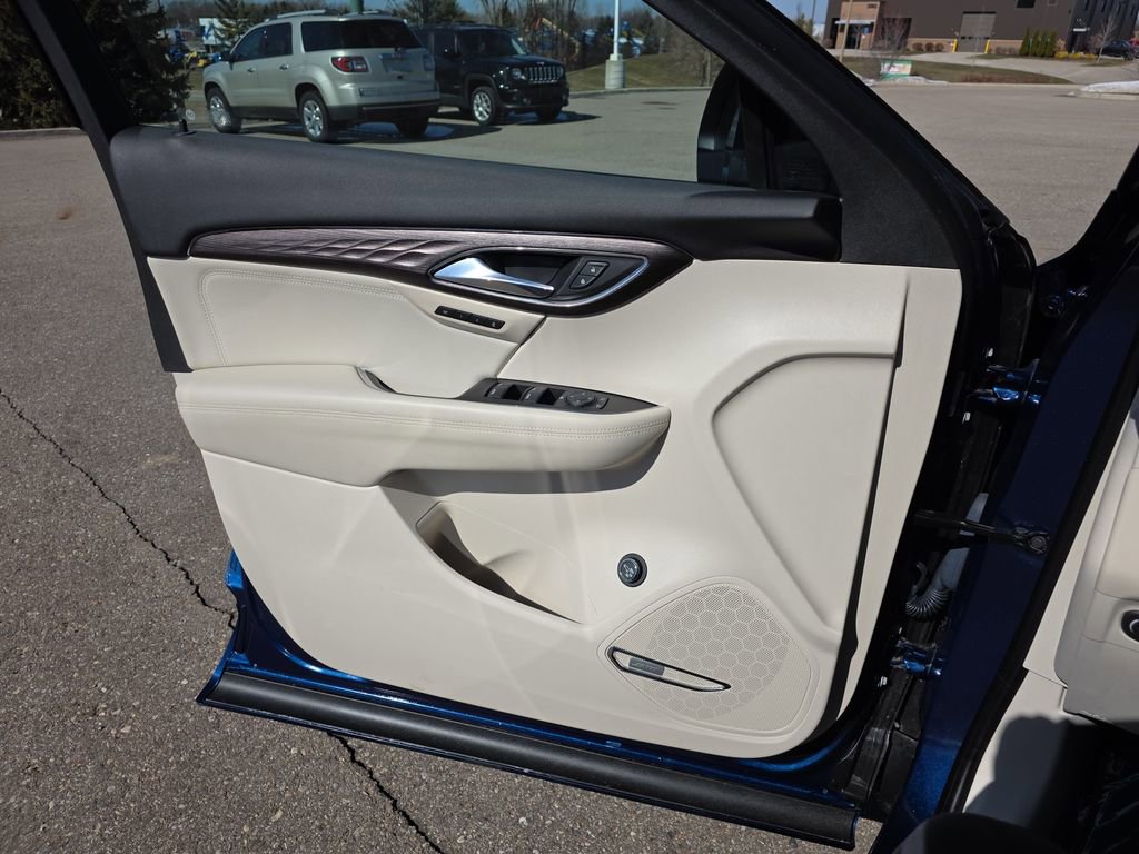 Certified 2023 Buick Envision Avenir image 29