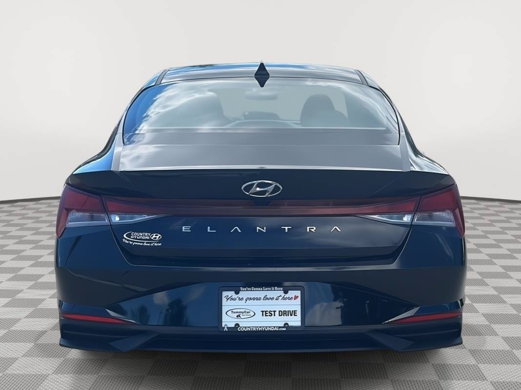 Certified 2023 Hyundai Elantra SEL w/ Convenience Package FWD image 6