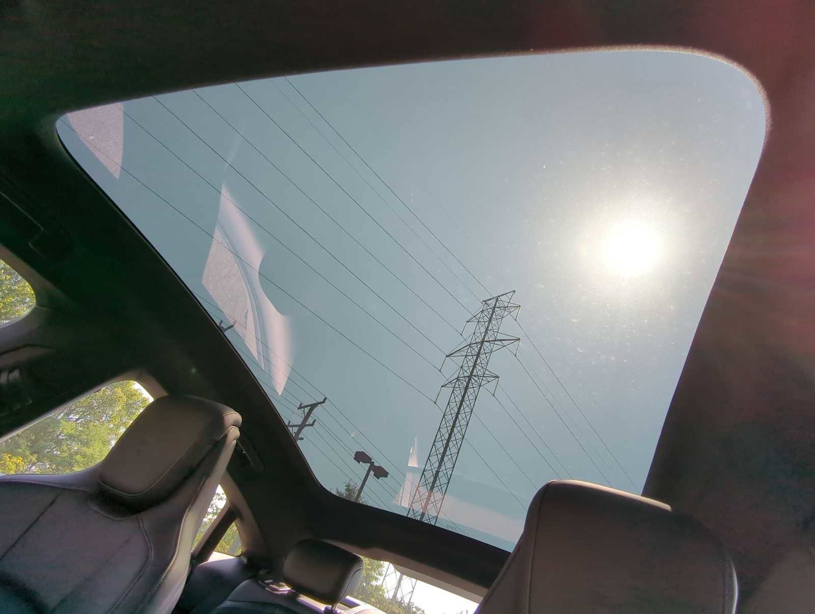 Used 2025 Porsche Taycan image 19