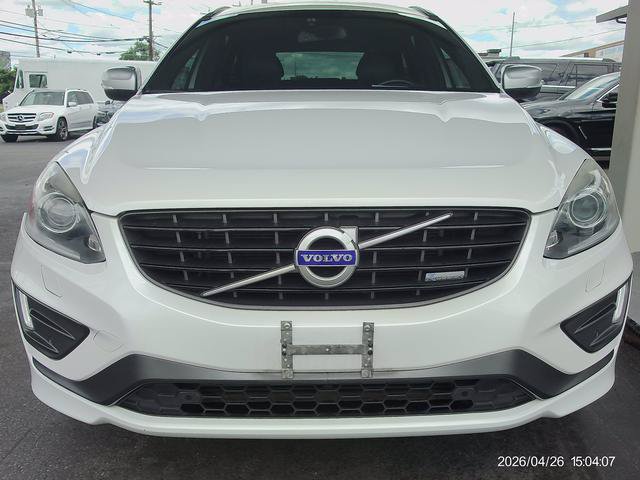 Used 2015 Volvo XC60 T6 R-Design Platinum AWD/4WD image 2