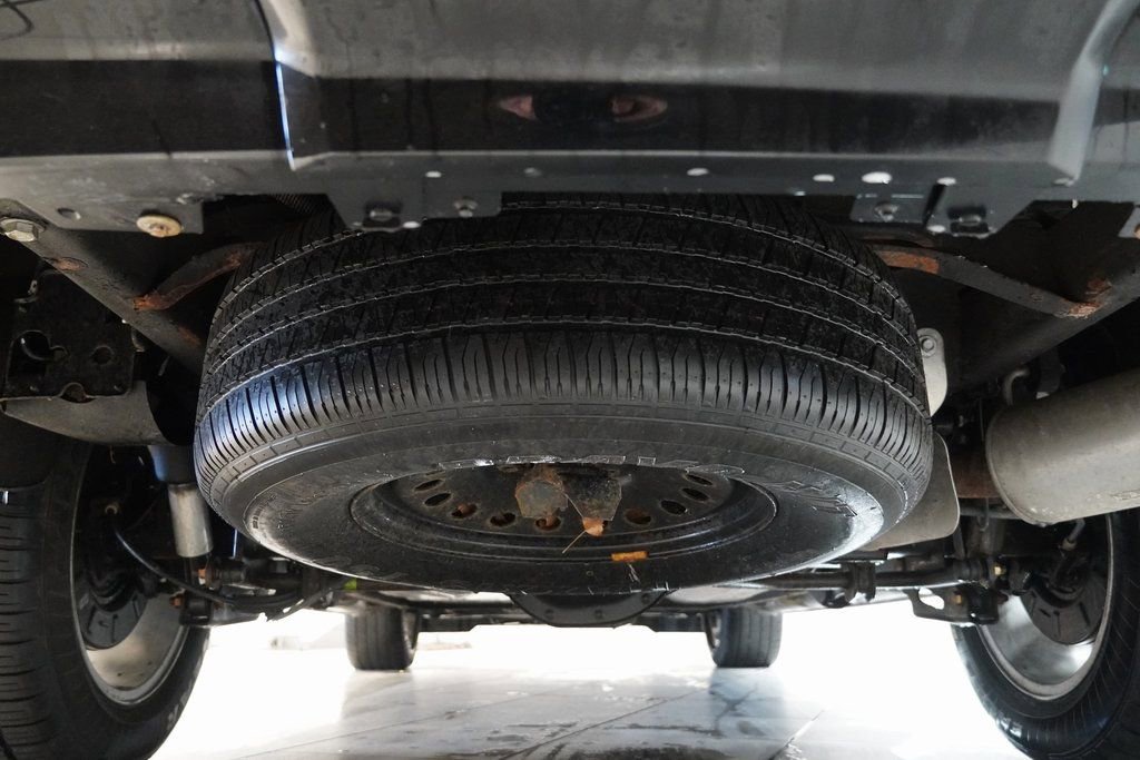 Used 2020 Chevrolet Suburban Premier image 14