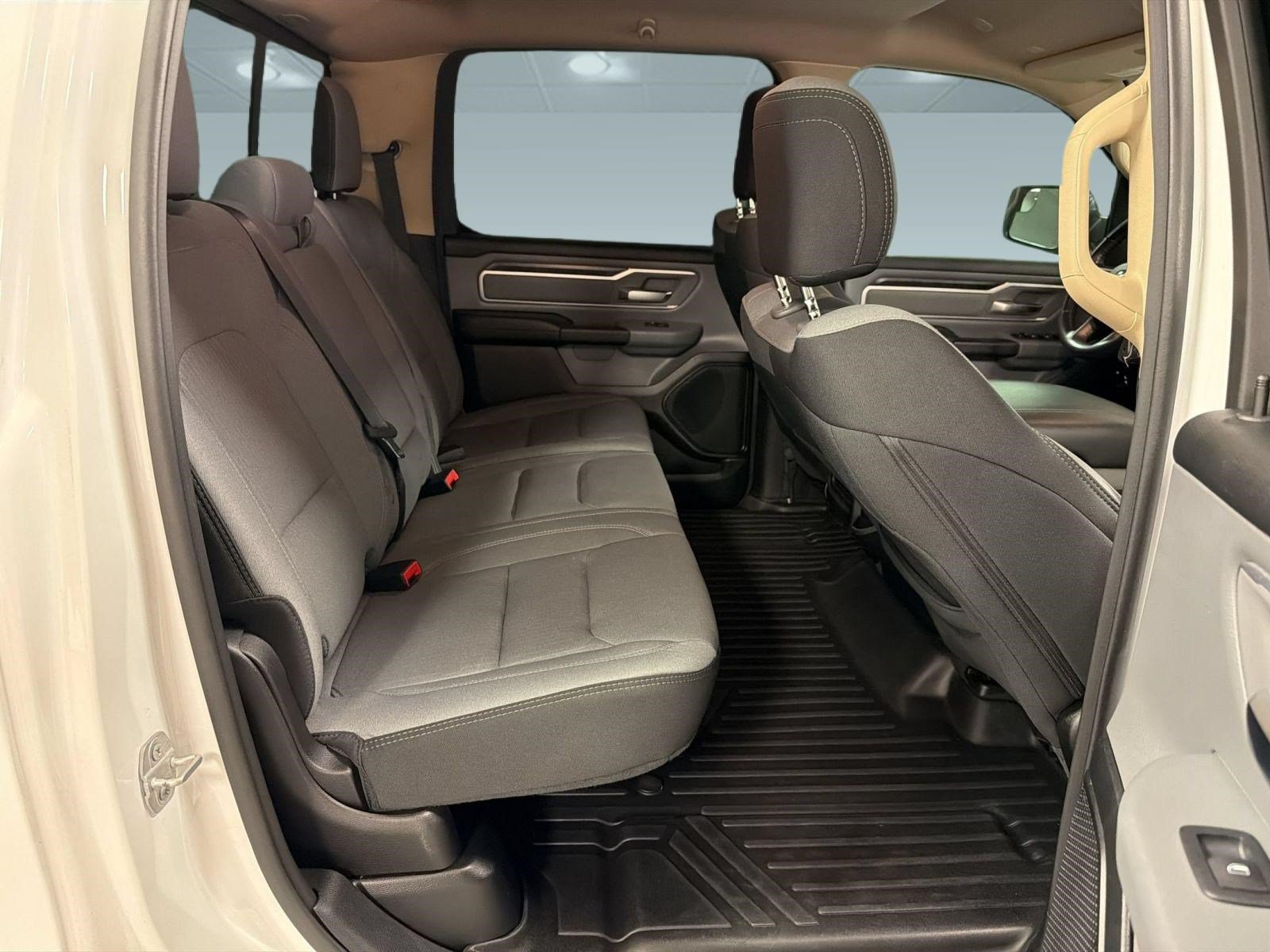 Used 2020 RAM 1500 Lone Star RWD image 31