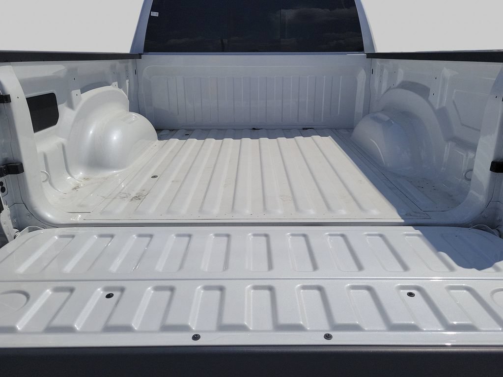 New 2026 RAM 1500 Laramie w/ Night Edition AWD/4WD image 32