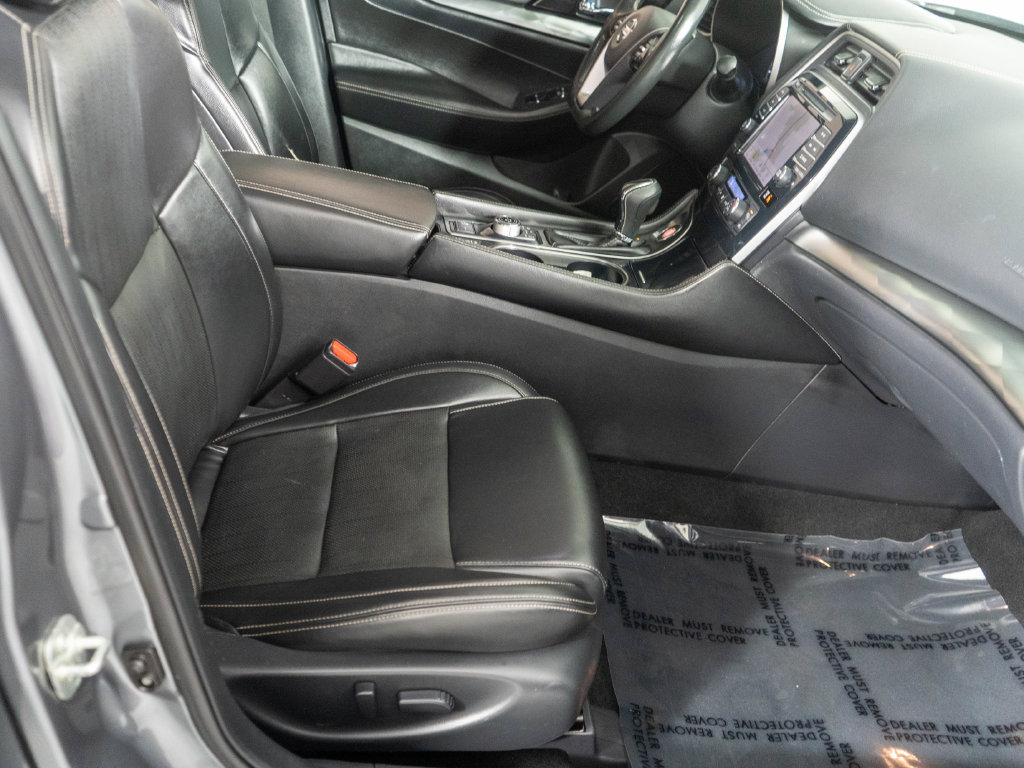 Used 2020 Nissan Maxima 3.5 SV w/ Floor Mat Group FWD image 8