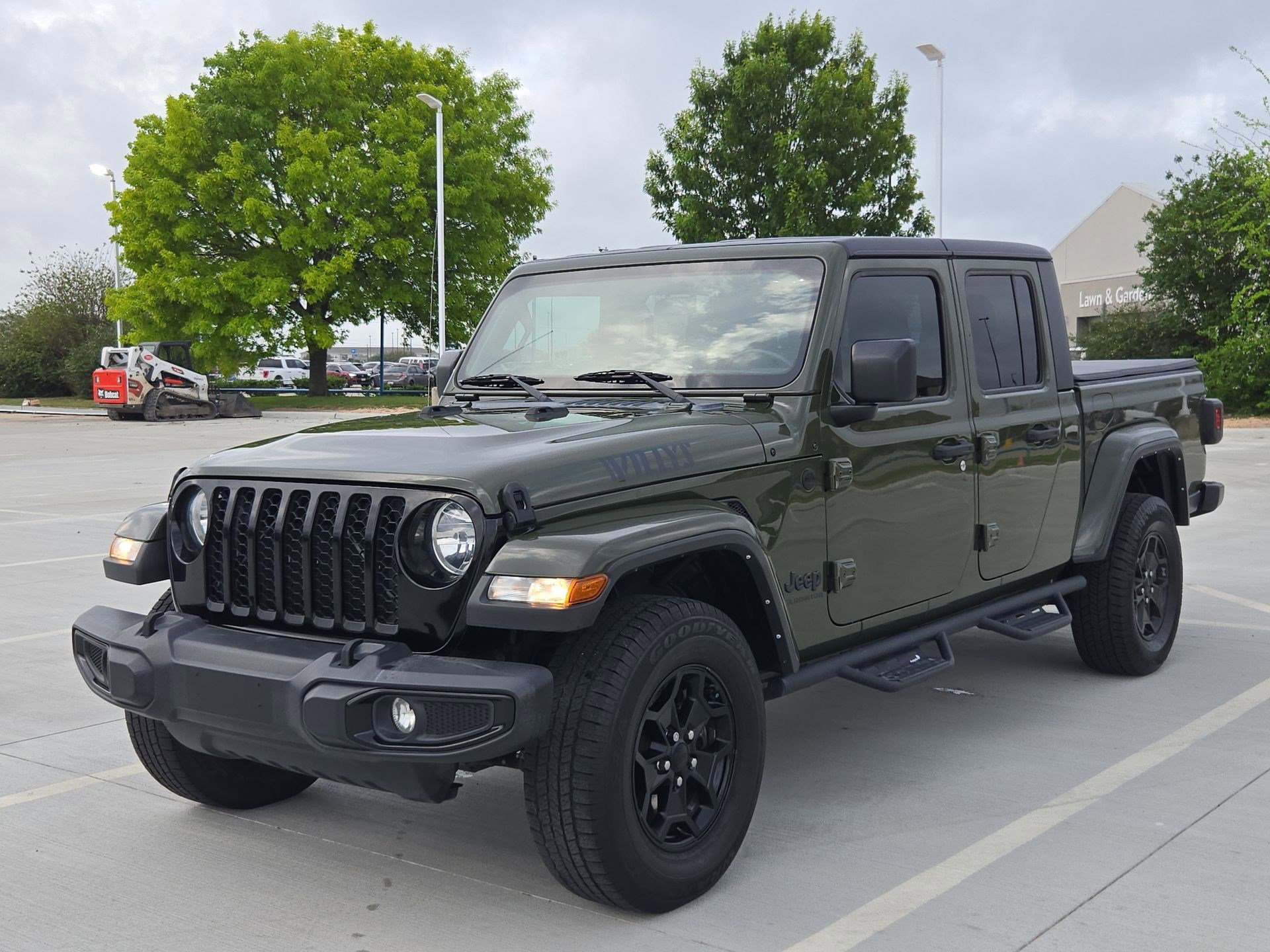 Used 2021 Jeep Gladiator Willys image 8