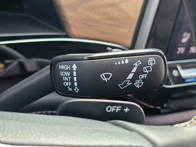 Used 2024 Volkswagen Atlas SE image 36