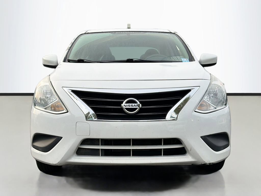 Used 2018 Nissan Versa S Plus image 3