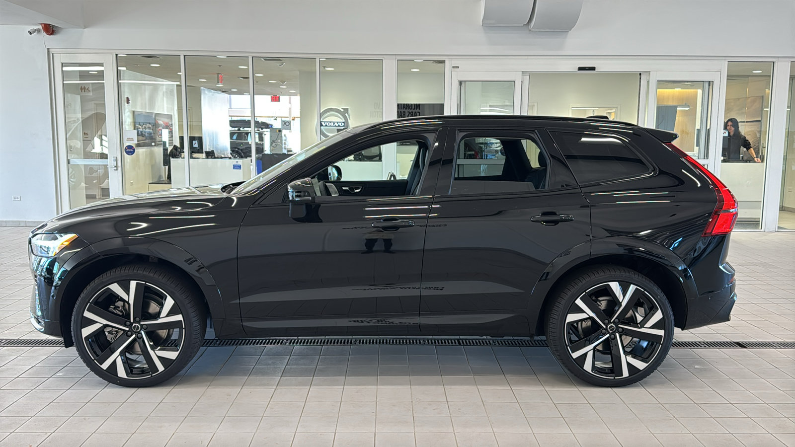 New 2027 Volvo XC60 B5 Ultra AWD/4WD image 8