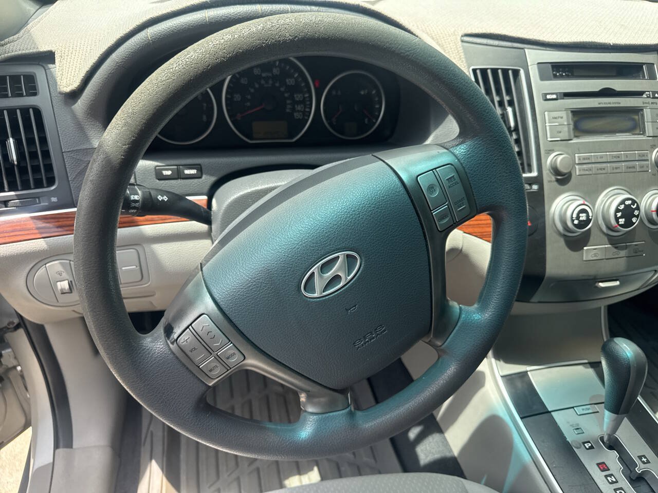Used 2008 Hyundai Veracruz GLS FWD image 25