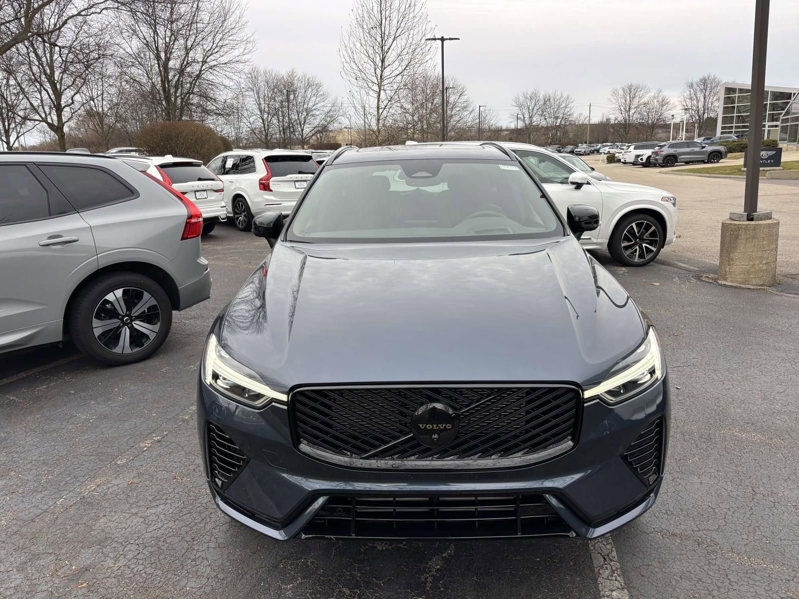 New 2026 Volvo XC60 T8 Ultra w/ Protection Package Premier image 2