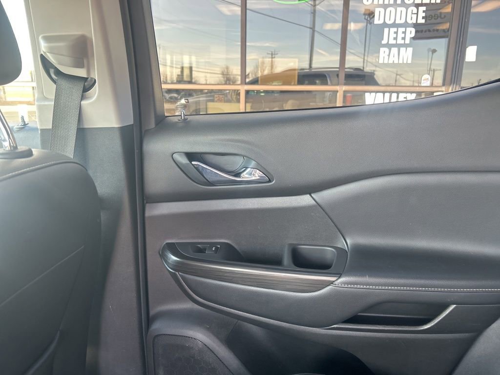 Used 2020 GMC Acadia SLT w/ Premium Package image 20