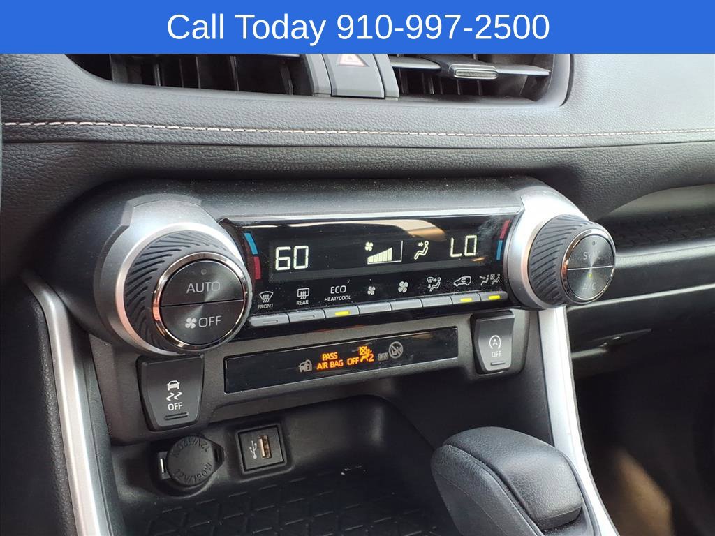 Used 2024 Toyota RAV4 XLE FWD image 15