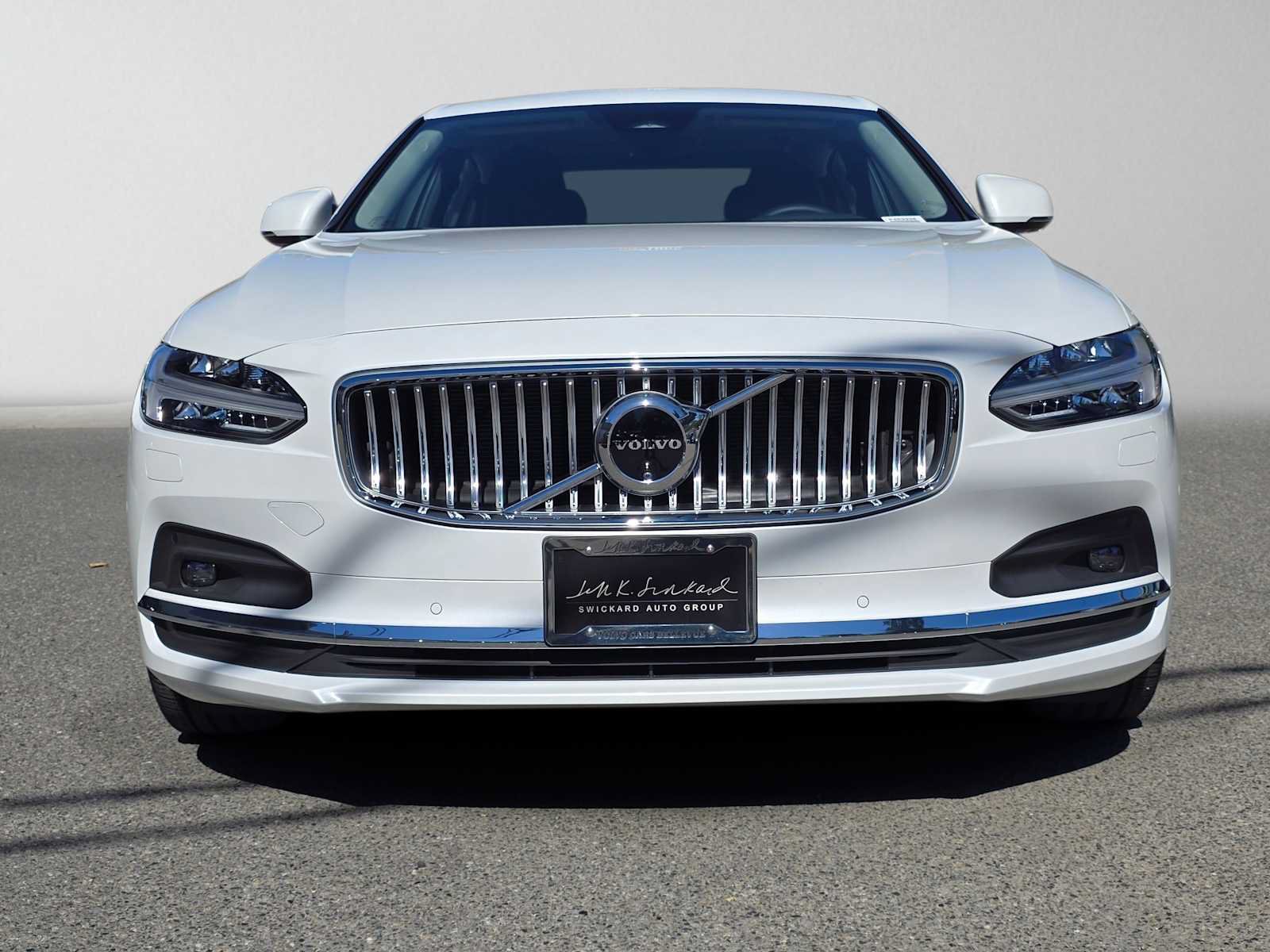 Used 2025 Volvo S90 B6 Plus w/ Protection Package Premier AWD/4WD image 8