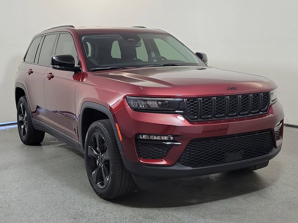 Used 2023 Jeep Grand Cherokee Limited w/ Black Appearance Package RWD image 1