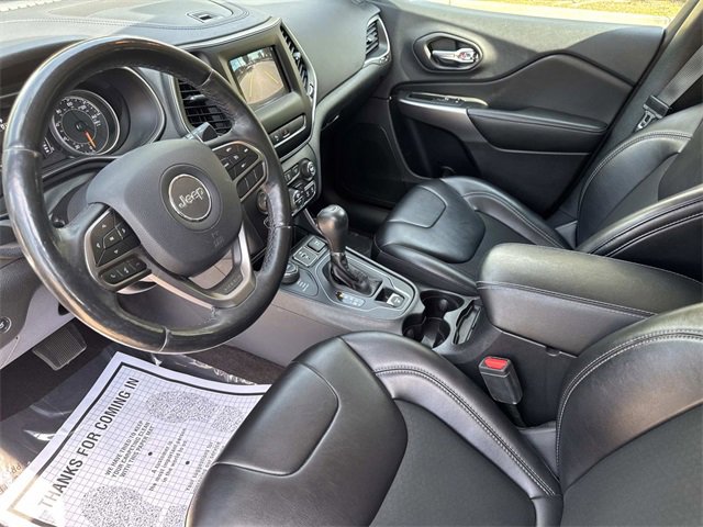 Used 2019 Jeep Cherokee Latitude Plus w/ Comfort/Convenience Group image 22