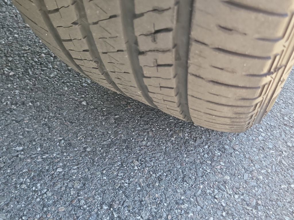 Used 2024 Dodge Durango GT image 27