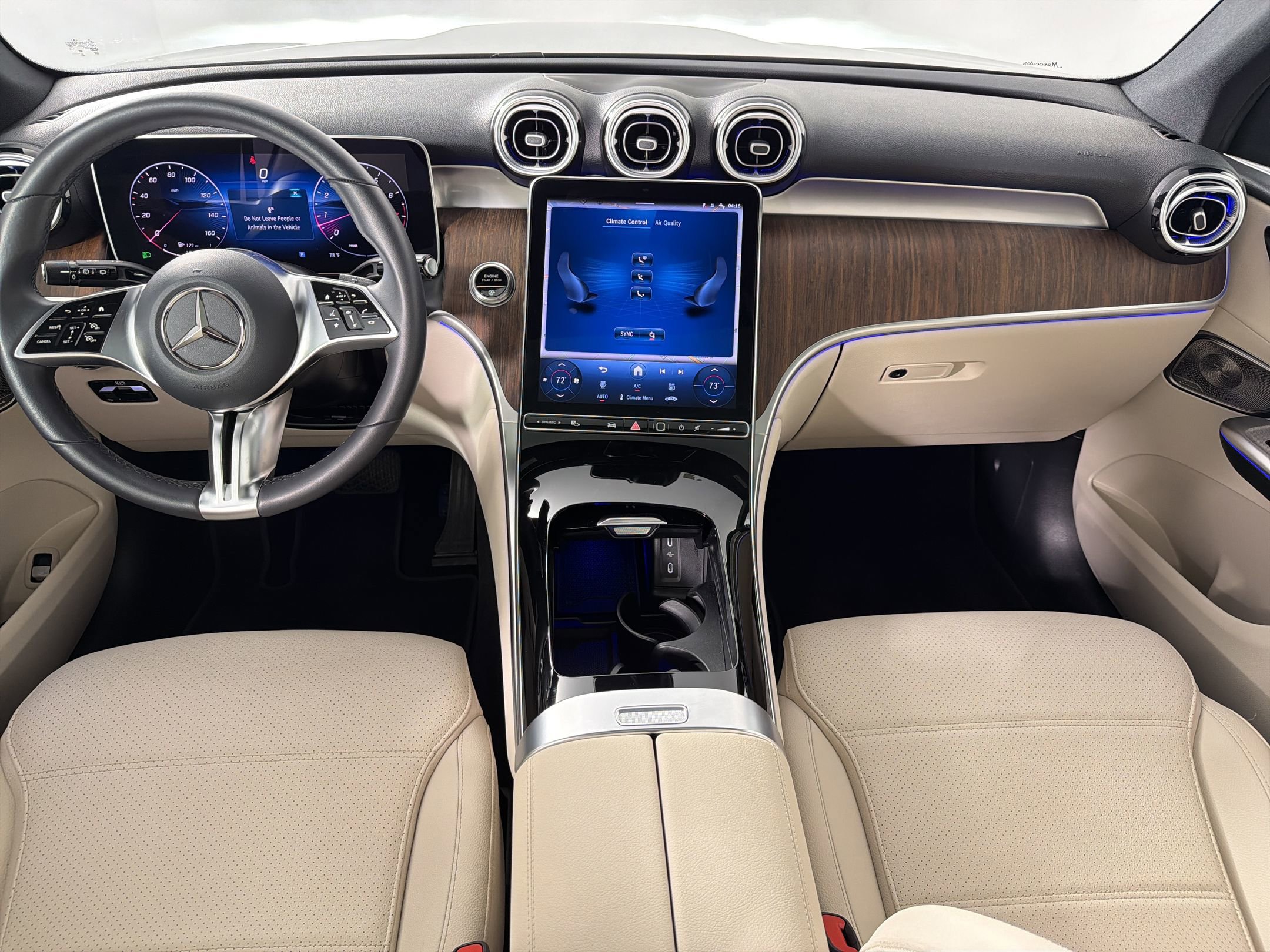 Used 2025 Mercedes-Benz GLC 300 image 17