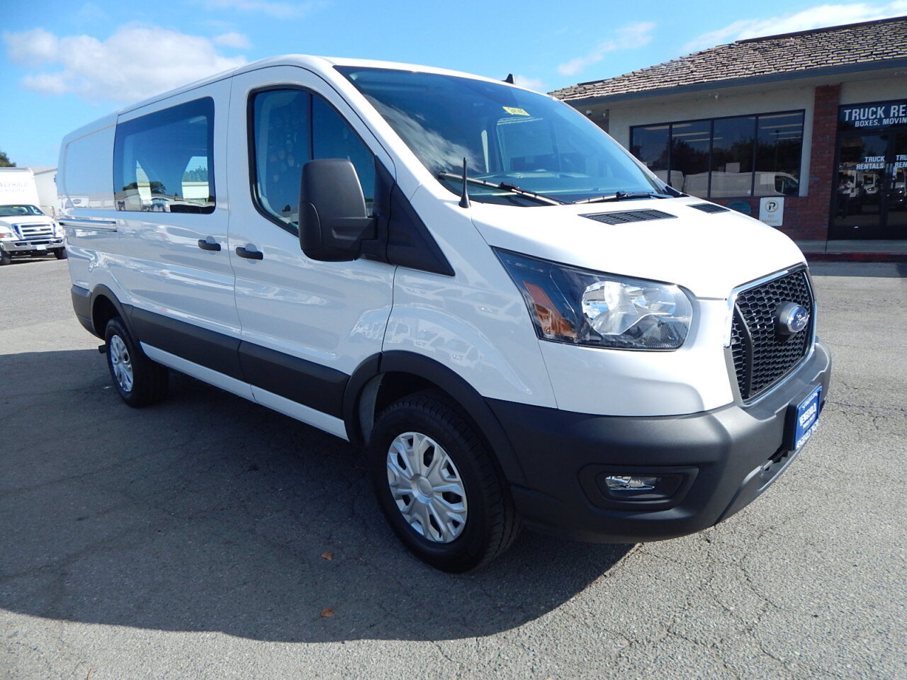 Used 2025 Ford Transit 250 Low Roof w/ Exterior Upgrade Package RWD image 10
