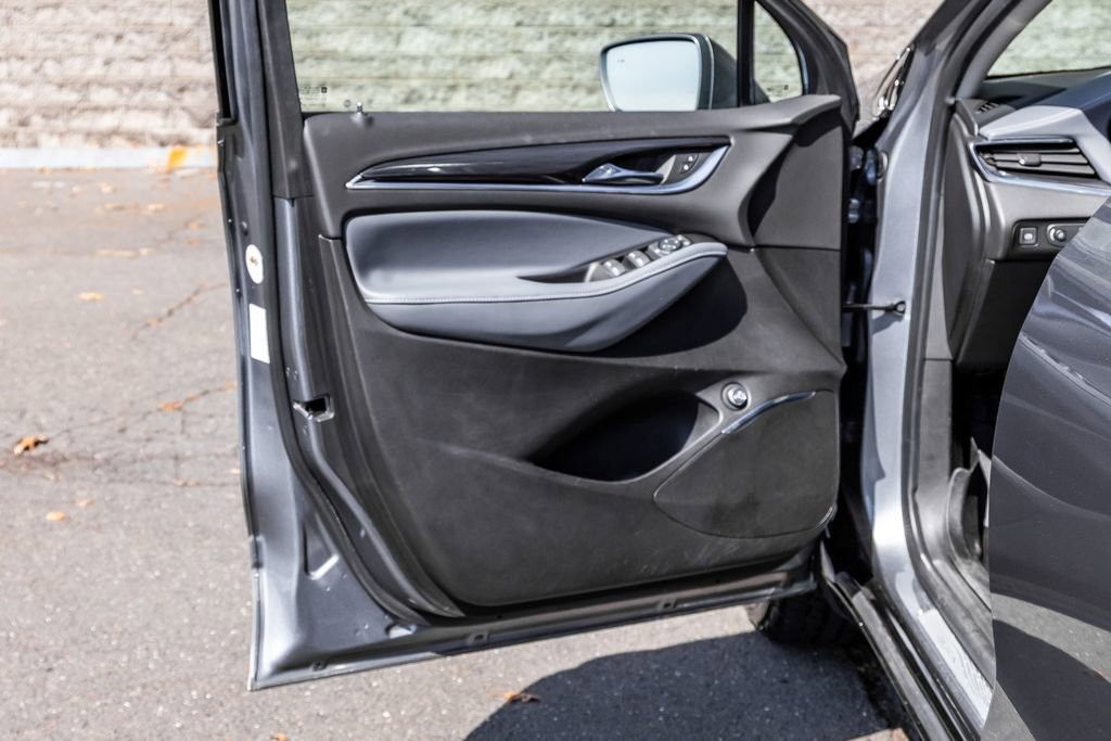 Used 2019 Buick Enclave Essence image 21
