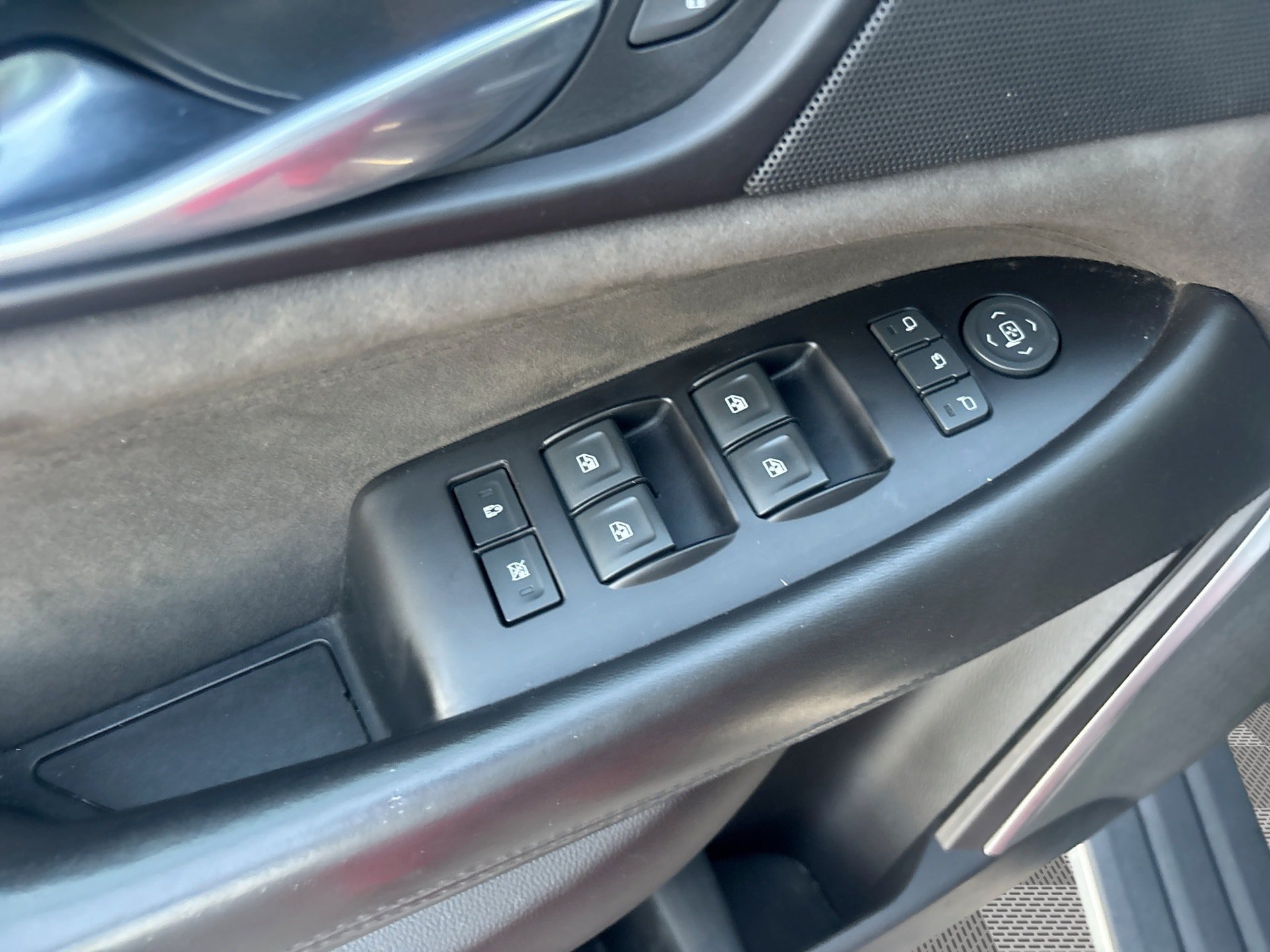 Used 2019 Cadillac Escalade ESV Platinum AWD/4WD image 15