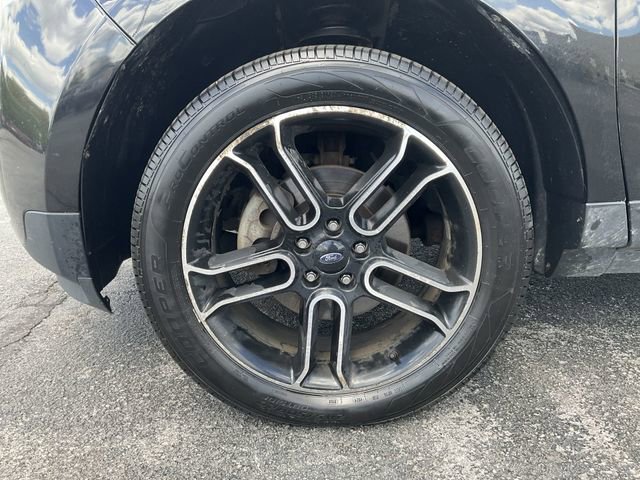 Used 2013 Ford Edge SEL w/ Black-White Styling Pkg AWD/4WD image 7
