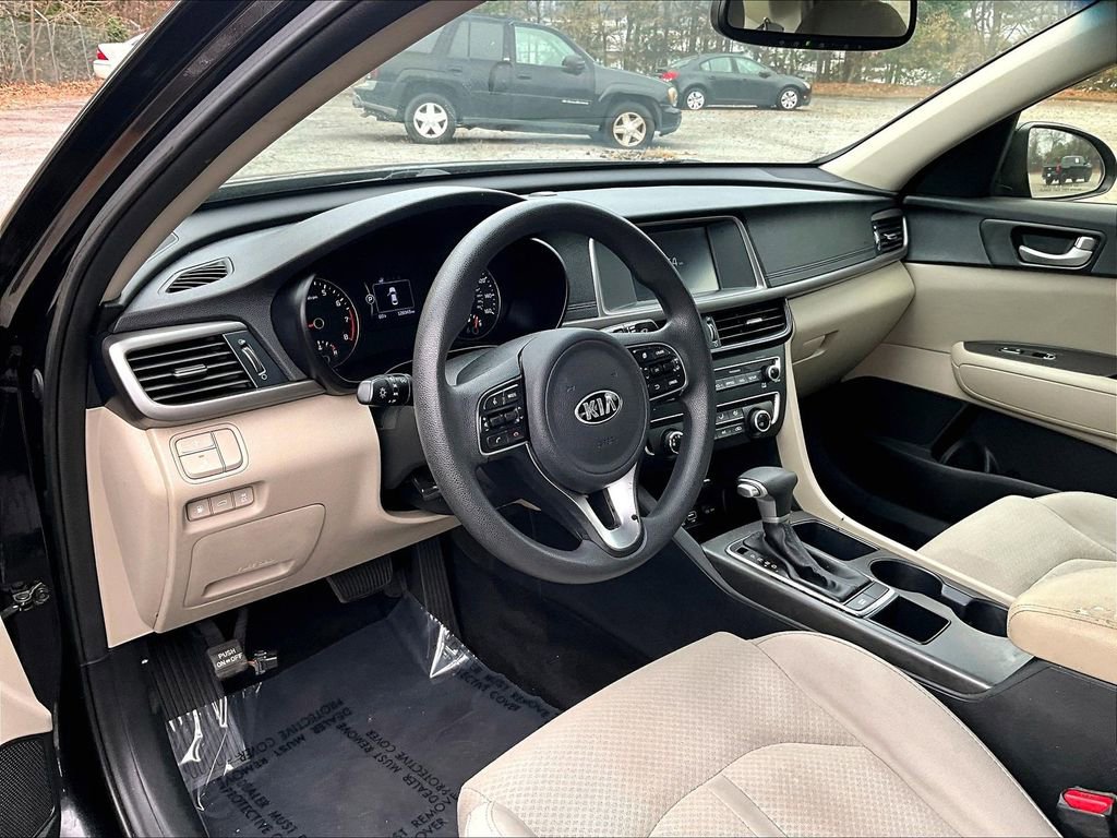 Used 2018 Kia Optima LX w/ 17" Alloy Wheels Package image 19