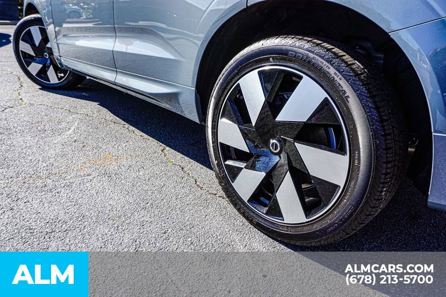 Used 2024 Volvo XC60 T8 Plus w/ Climate Package image 16