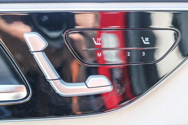 New 2025 Mercedes-Benz C 300 4MATIC Sedan image 21