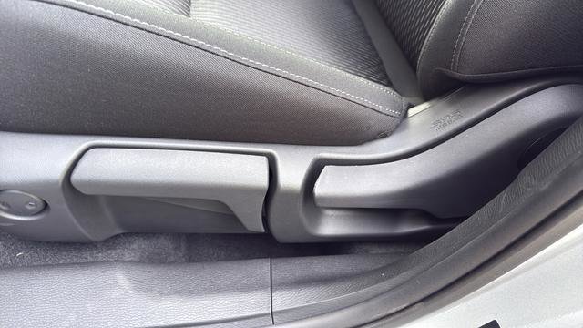 New 2026 Mitsubishi Outlander ES image 12