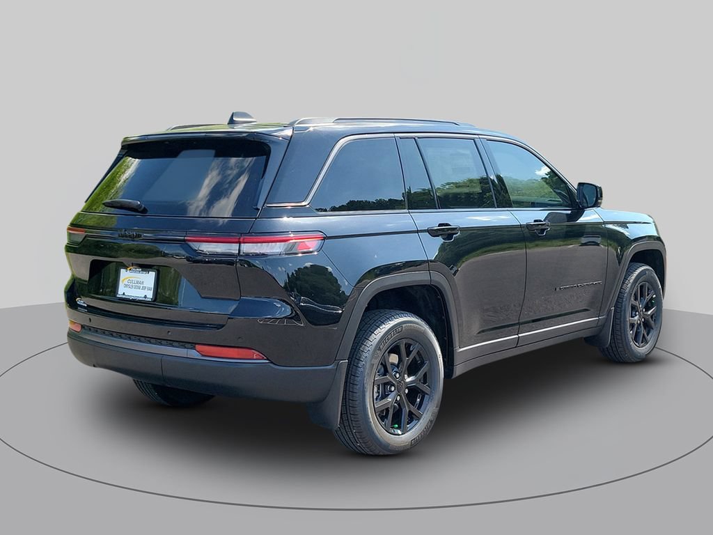 New 2026 Jeep Grand Cherokee Altitude RWD image 3