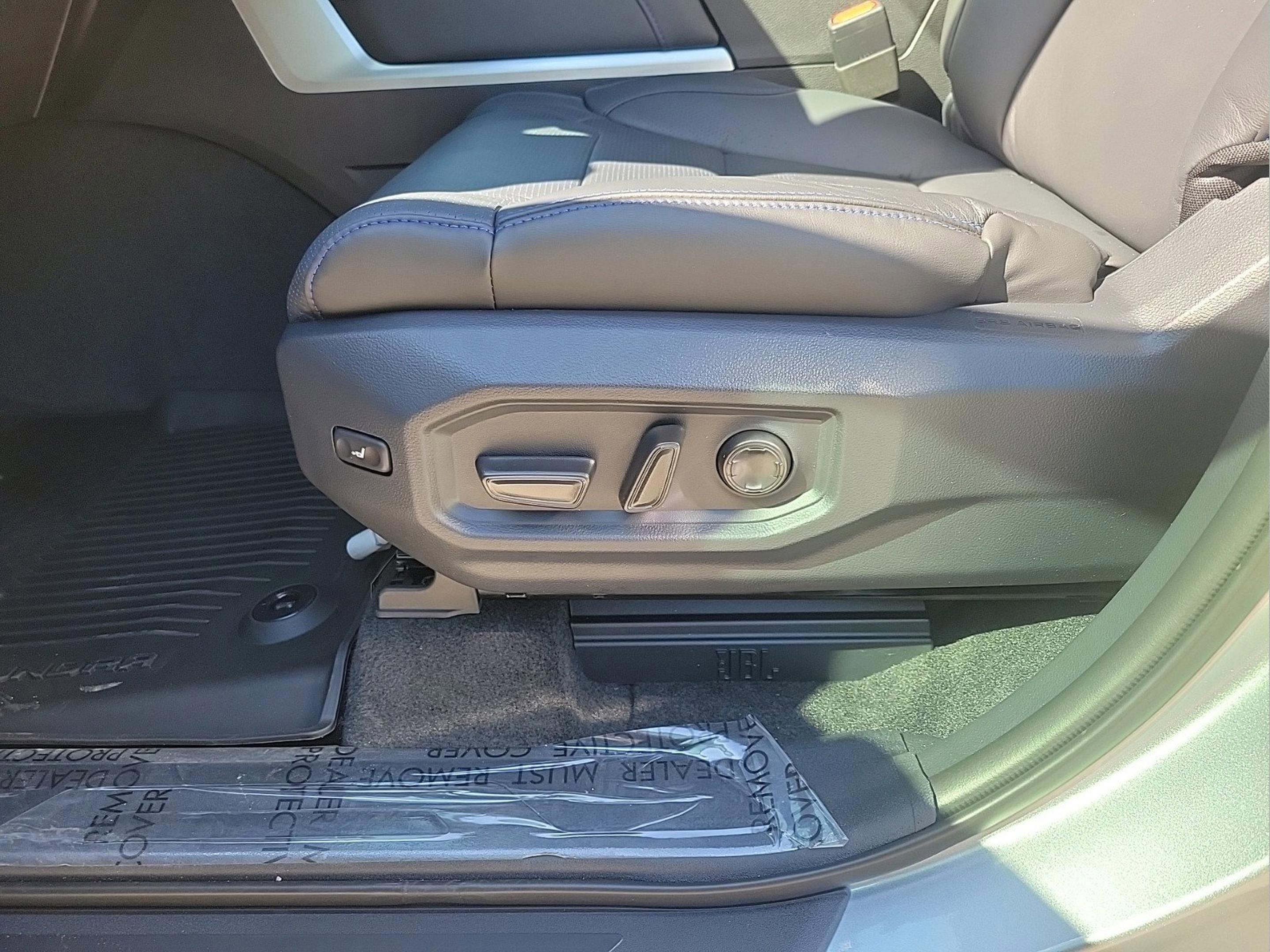 New 2025 Toyota Tundra Platinum image 10