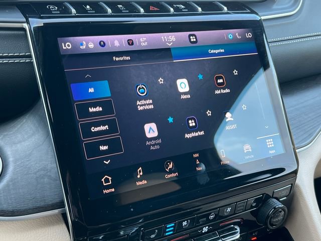 Used 2024 Jeep Grand Cherokee Limited w/ Luxury Tech Group II image 26