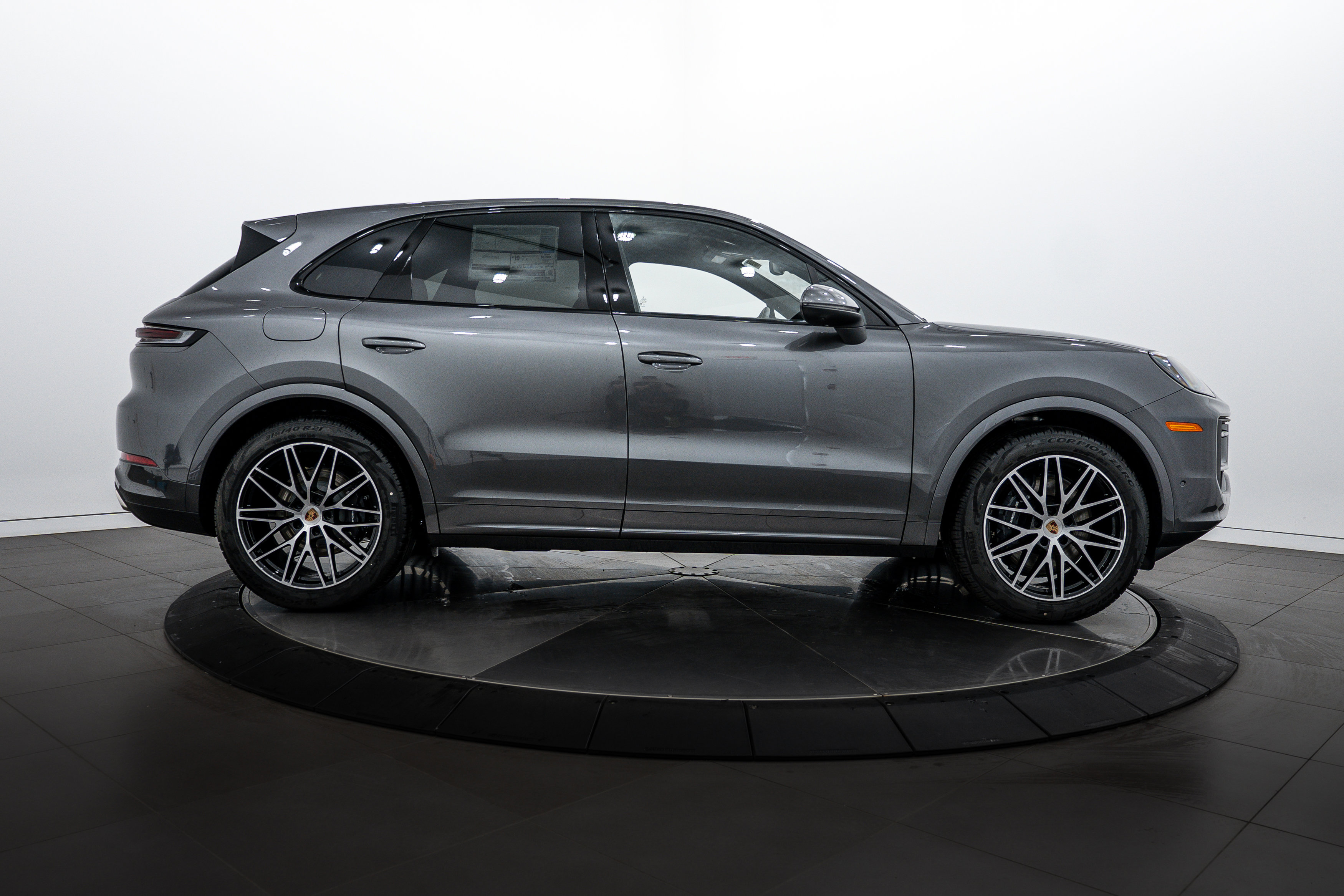 New 2026 Porsche Cayenne image 8