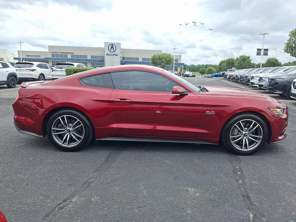 Used 2017 Ford Mustang GT Premium RWD image 7
