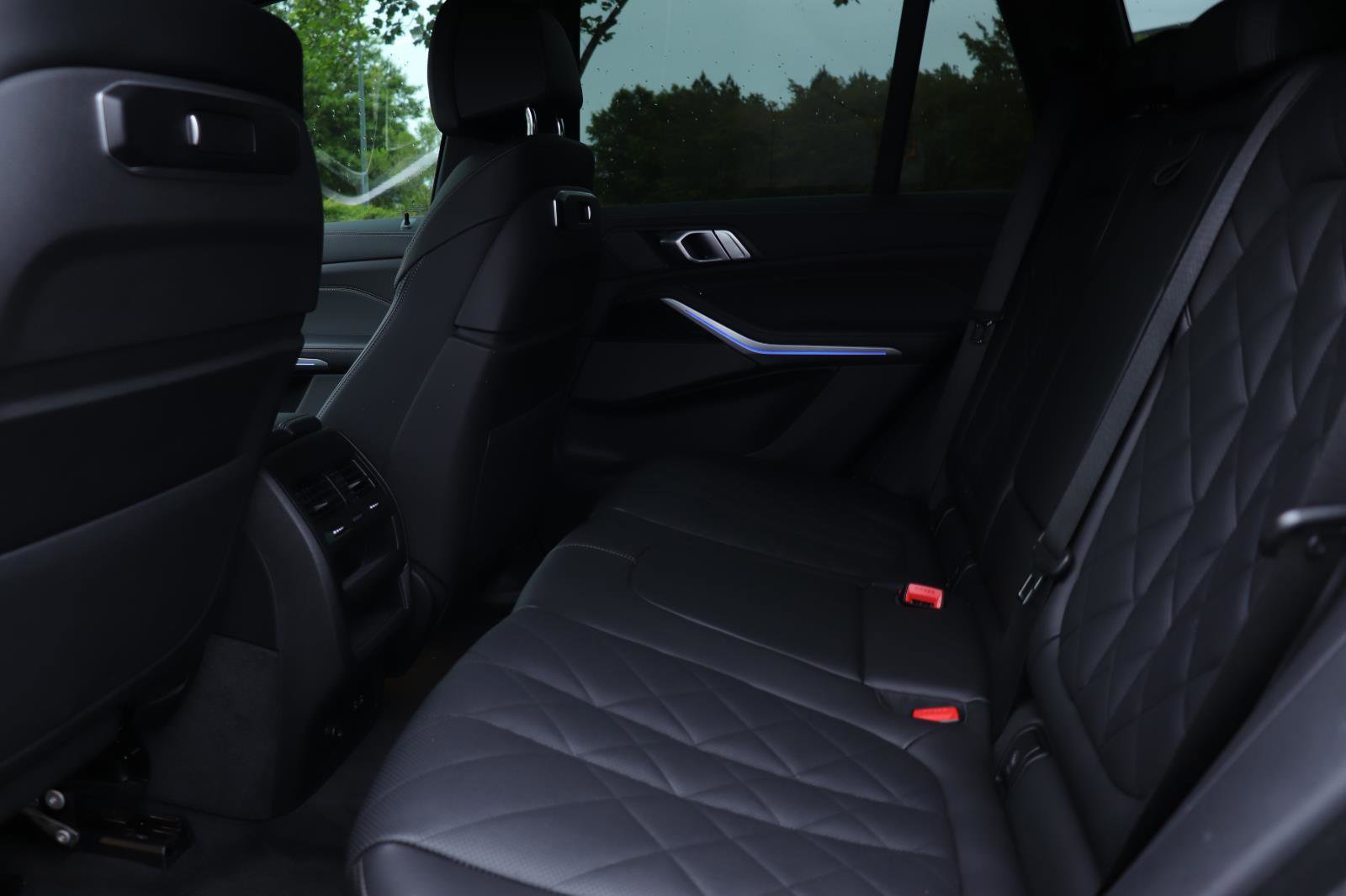 Used 2025 BMW X5 sDrive40i w/ M Sport Package RWD image 13