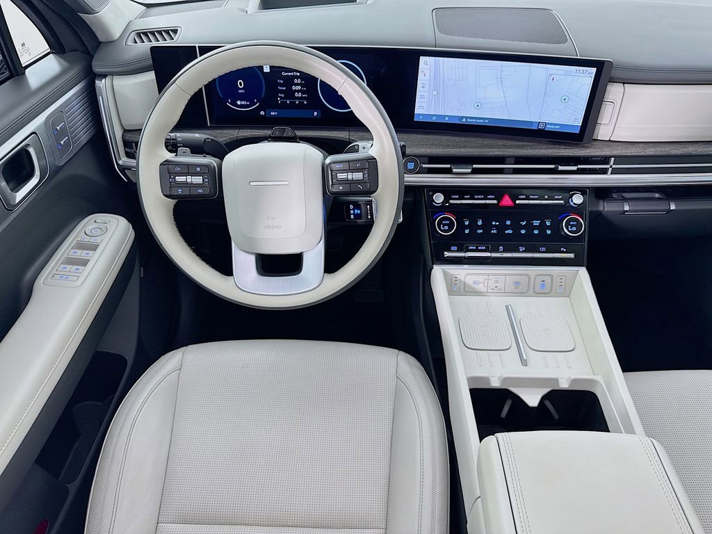 Used 2025 Hyundai Santa Fe Calligraphy image 29