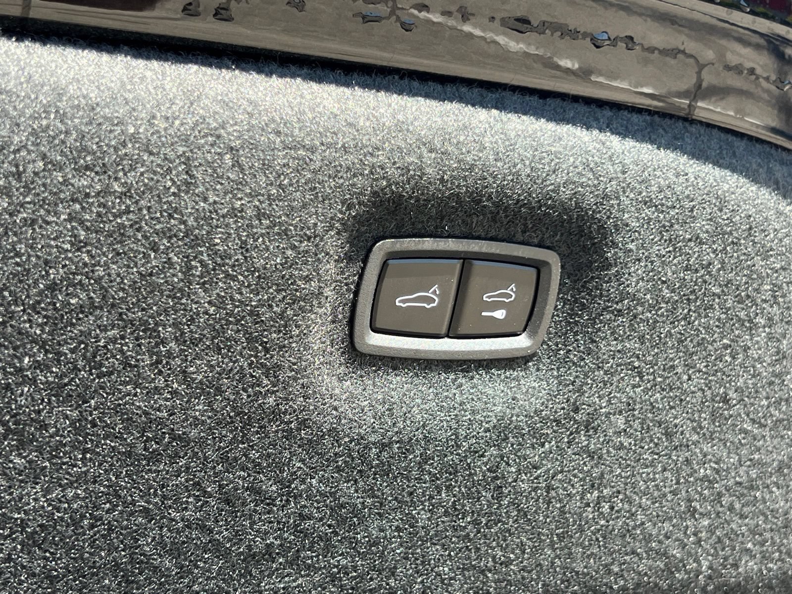 New 2026 Porsche Taycan AWD/4WD image 30