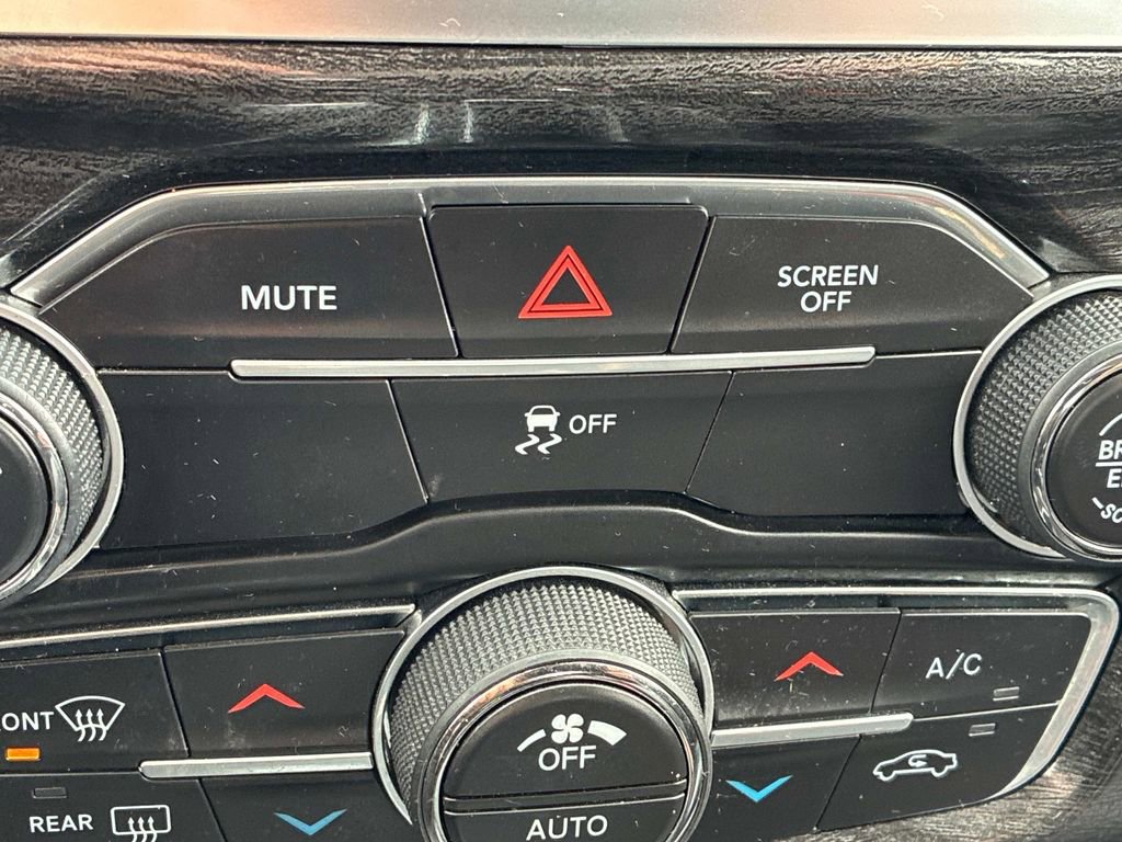 Used 2019 Chrysler 300 Touring w/ Quick Order Package 2EF image 28