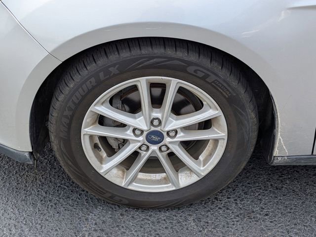 Used 2016 Ford Focus SE FWD image 5