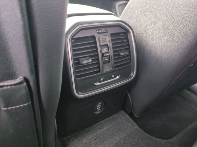 Used 2018 Porsche Macan image 13